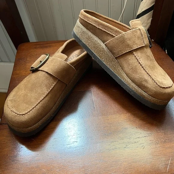 NWOT White Mountain Suede Bueno Clog - Size 6, No Box - Picture 2 of 6